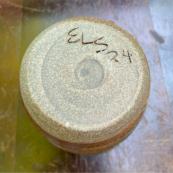 Artisan Pottery Small Vase - Picture 7 of 7